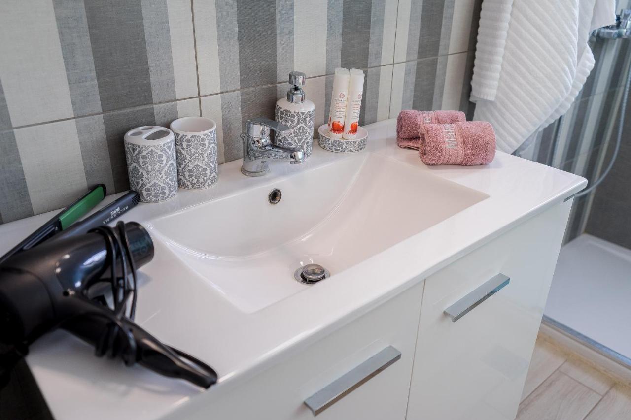 Votsi  Aegean Suites מראה חיצוני תמונה